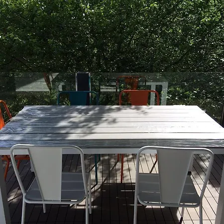 Madera Y Mar Isla Plana